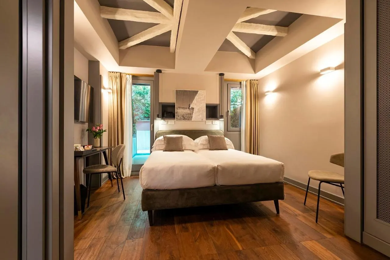 Loly Boutique Hotel Roma  ローマ